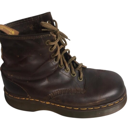 Vintage Dr Martens Boots Mens Size 9 Brown Leather Lace Up Made England 2000s main image 2